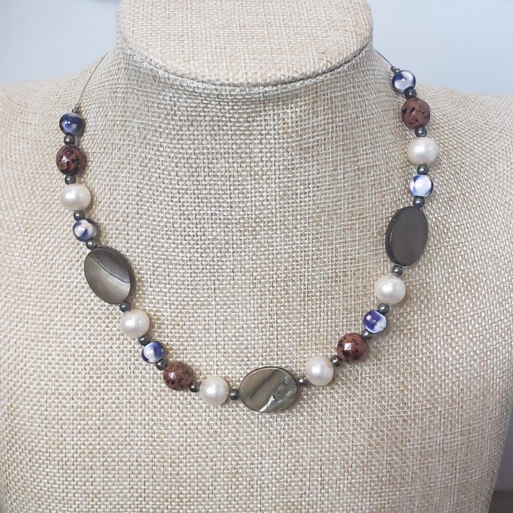 ARTISAN Glass & Resin Beaded Wire Necklace